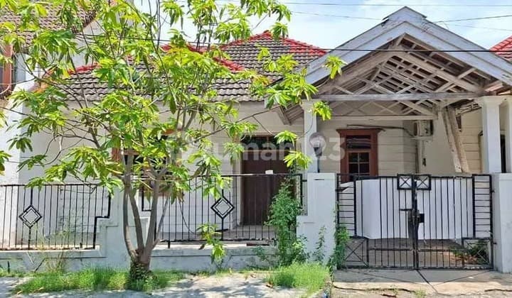 Rumah Pondok Candra Dekat Club House, Row Jalan 2 Mobil Strategis Dekat Tol