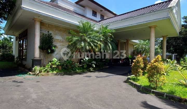 For Sale Luxury Semi Furnished House in Cirendeu, South Tangerang