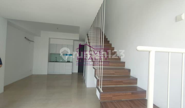For Rent Springhill Royale Suites Kemayoran Apartment 2Br Duplex Area 139M2 #Vr1171
