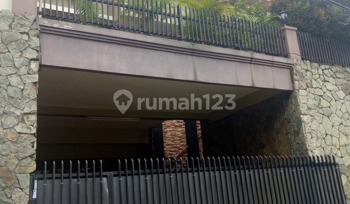 Dijual Rumah 3,25Lantai, Utk Kost2an, Siap Huni di Jl. Alternatif Cibubur