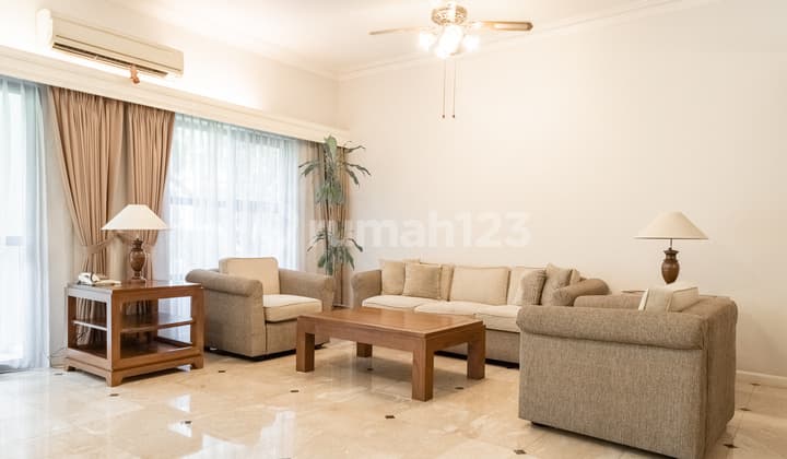Well Maintained 3 Bedrooms Furnished Townhouse Inside Compound In Permata Hijau Ph004