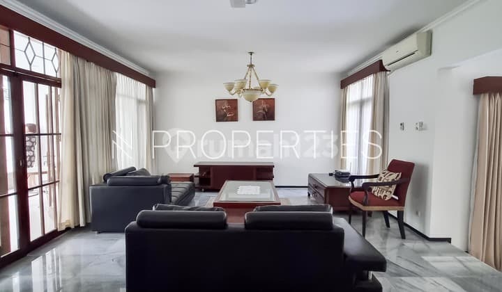 Elegant 4-Bedroom House for Rent in Cilandak cld359