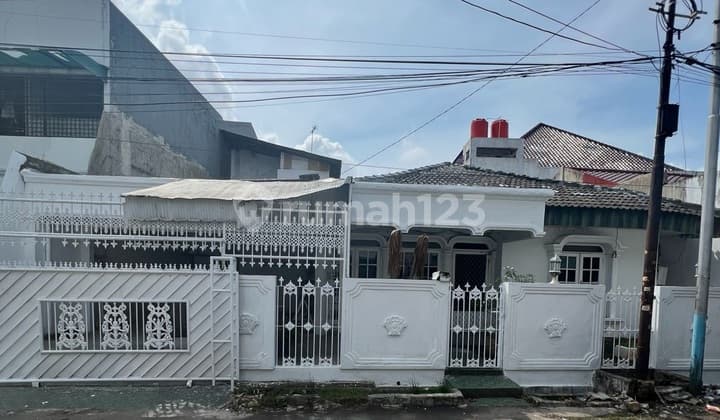 Cempaka Putih Timur 3 Kamar Luas 262M2