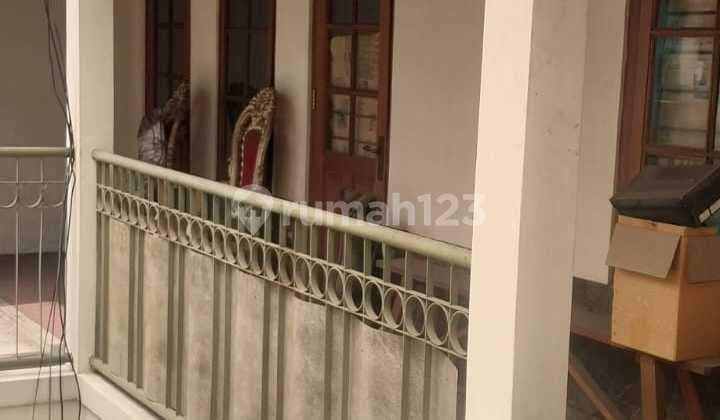 Rumah Kost Nyaman & Strategis di Jl Cihapit Bandung