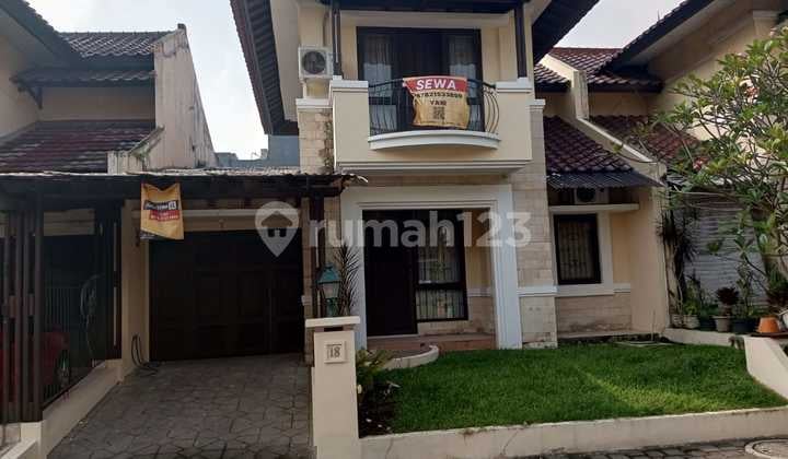 For Sale / For Rent Beautiful House in Kota Baru Parahyangan Easy Access to Schools & Lifestyle