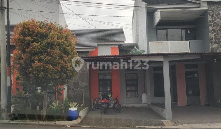For Sale: Ready-to-Occupy Pleasant House in Bumi Cihanjuang - West Bandung