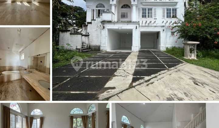Dijual rumah dengan luas tanah besar di sentul city