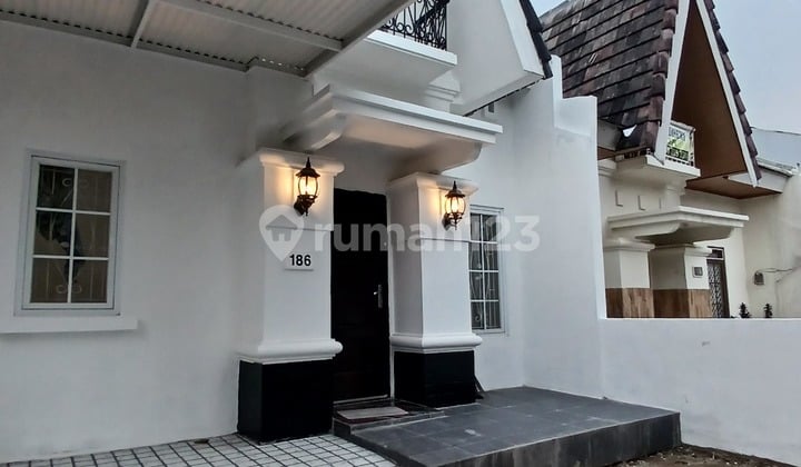 Dijual Rumah Siap Huni di Cluster Taman Venesia Sentul City
