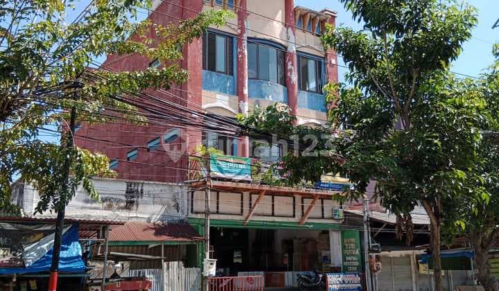 Ruko Manukan Tama Siap Pakai Lokasi Rame Cocok Buat Usaha