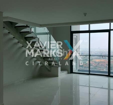 Soho Ciputra World View Mayjend Sungkono, Lokasi Depan Lift