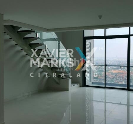 Soho Ciputra World View Mayjend Sungkono, Location in Front of the Elevator.