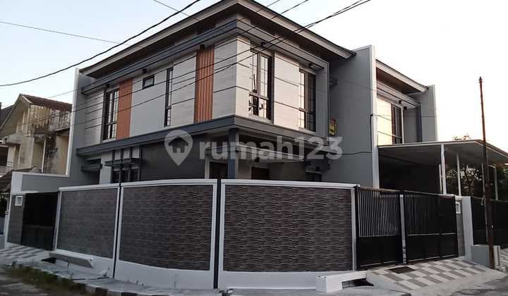 Rumah Bagus MERR Surabaya Baru kawasan penghuni old money