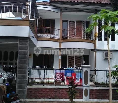Rumah 2 Lantai Dalam Komplek Bumi Panyawangan Kab Bandung