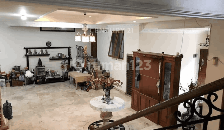 Jual Rumah Hoek Pantai Indah Kapuk Jakarta Utara