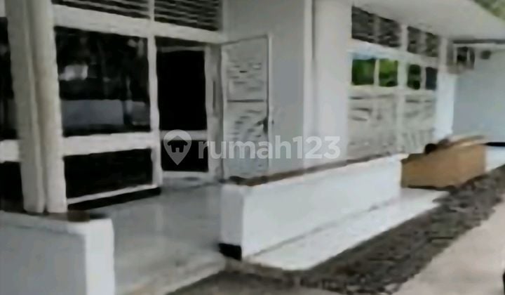Old House Land Calculation in Gatot Subroto Area House.