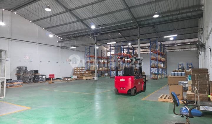 Warehouse for Rent Ready to Use in Rungkut Industrial Area