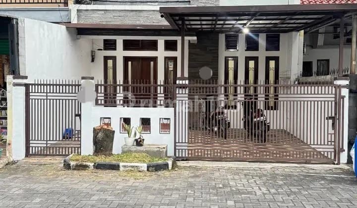 Rumah Bagus Terawat di Cluster Margahayu Raya