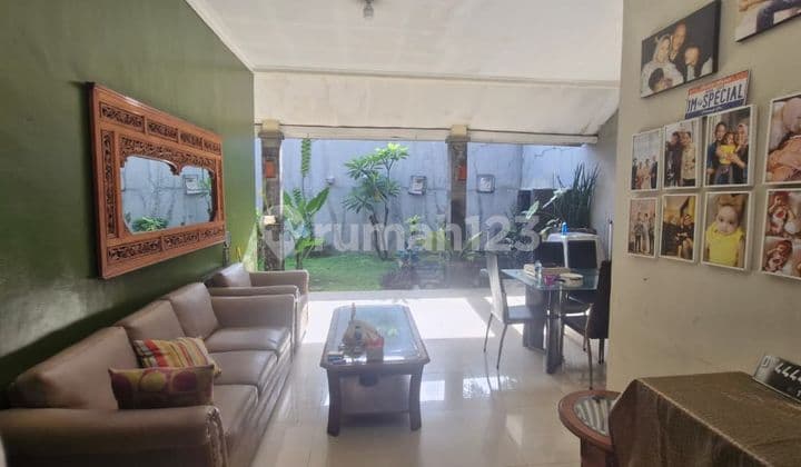 Rumah Bagus Terawat Luas 268 di Gading Regency Soeta