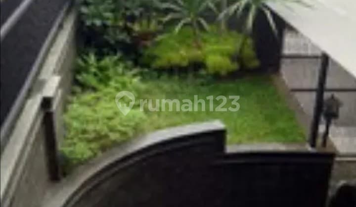 House in Setra Murni Complex, Sutami Wing.