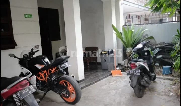 Rumah bagus terawat strategis di Sayap BKR