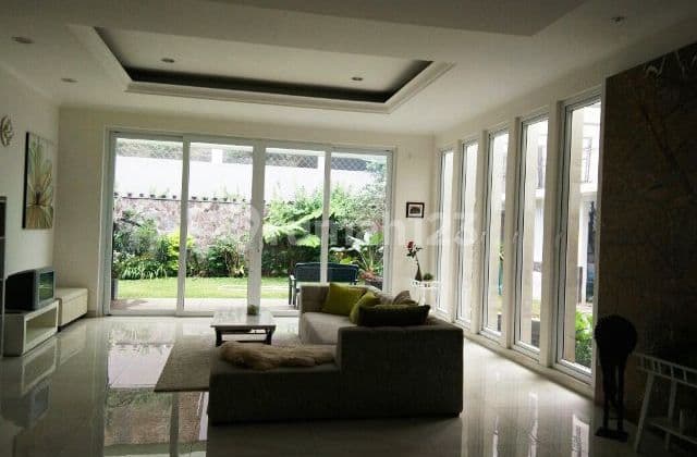 Rumah mewah luas476 di Komplek setramurni pasteur