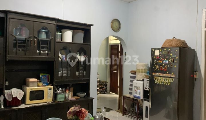 Rumah Terawat Luas144 di Sayap Jalan Venus Komplek Margahayu Raya