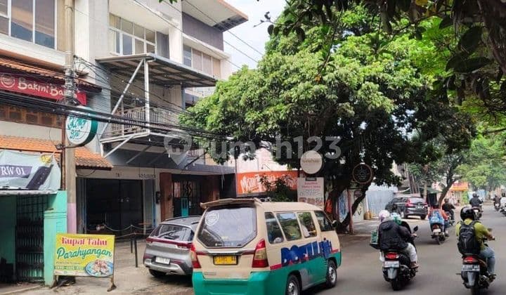 Ruko 3Lantai di Jalan Trs Jakarta Antapani
