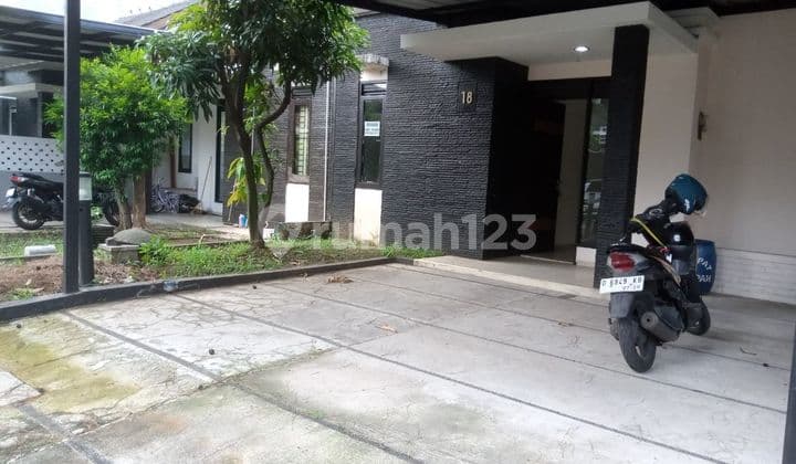 Rumah Terawat Luas 112 Di Cluster Grand Sharon Cipamokolan