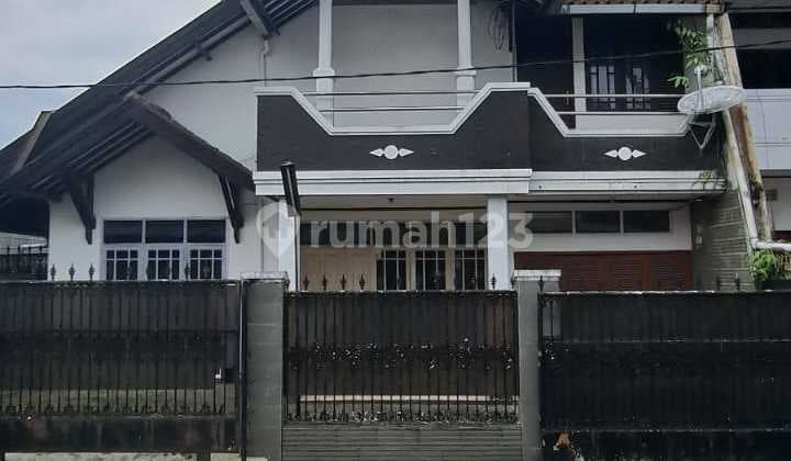 Rumah Lokasi Strategis Luas238 Di Turangga Buahbatu