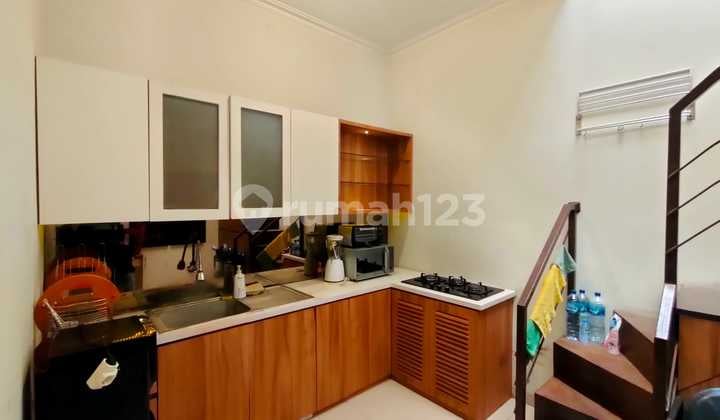 Well-Maintained 126 Square Meters House in Barununggal Complex