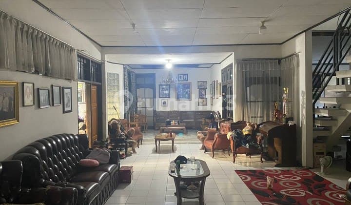 Rumah Terawat Hanya Hitung Tanah di Suryalaya Buahbatu