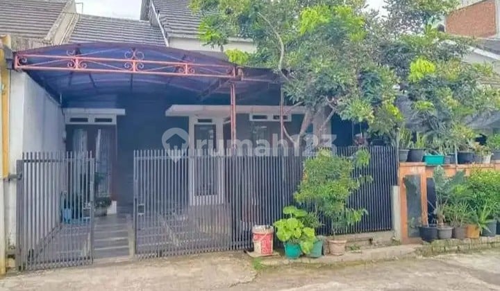 Rumah Terawat Luas 84 di Ciganitri Bojong Soang