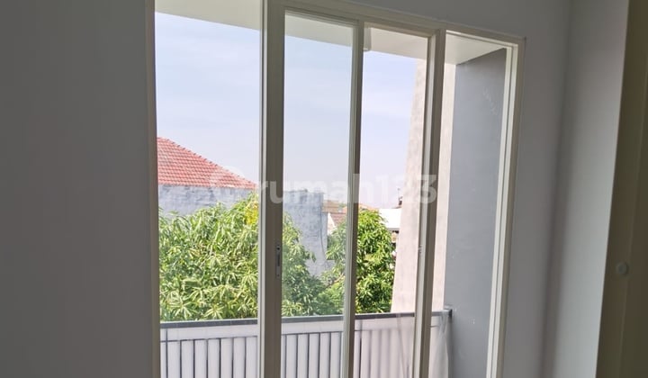 Rumah Sutorejo Mulyosari Wisma Permai Araya Klampis Semolo Wisma Mukti Pakuwon City Manyar