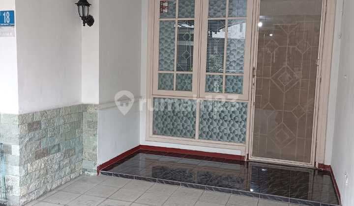 Jual Rumah Taman Mutiara Pakuwon City Siap Huni Dekat Mall Its Mulyosari
