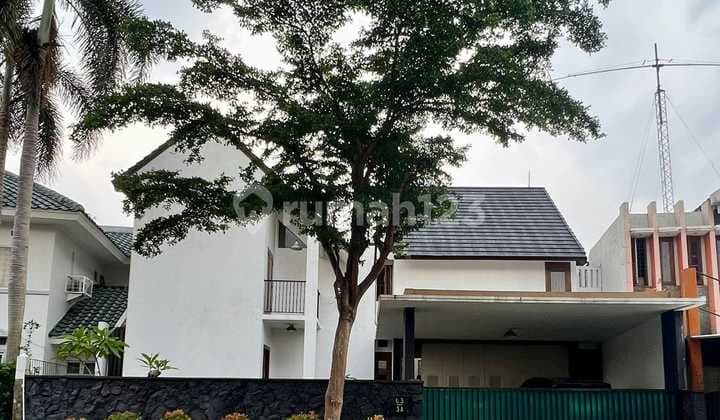 Dijual Rumah Cantik Modern di Puspita Loka - Bsd City!!