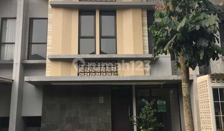 Dijual Cepat Rumah Modern 2Lt di Precia dengan Desain Elegan dan Siap Huni!