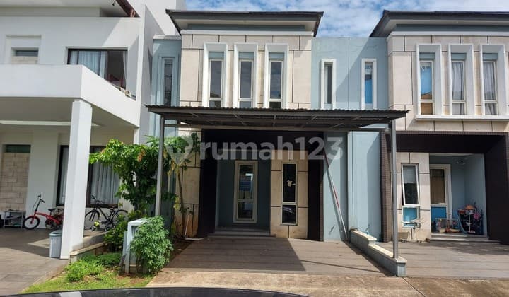 2-Storey House Near Pasar 8 and Binus University Alam Sutera