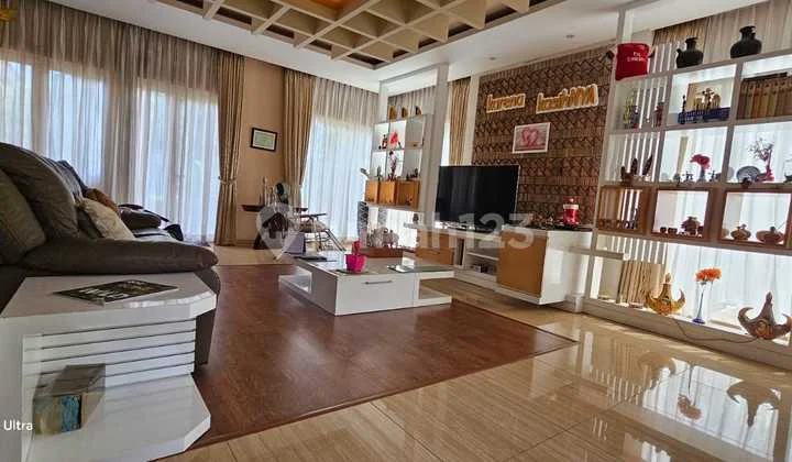 Rumah Mewah posisi Hoek private Jacuzzi & Siap Huni di Aurora, Alam Sutera