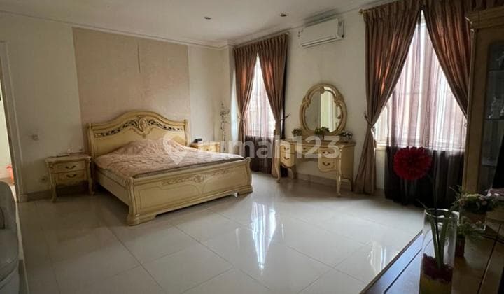 Rumah Mewah Cluster Private @Les Belles Maison Serpong Siap Huni