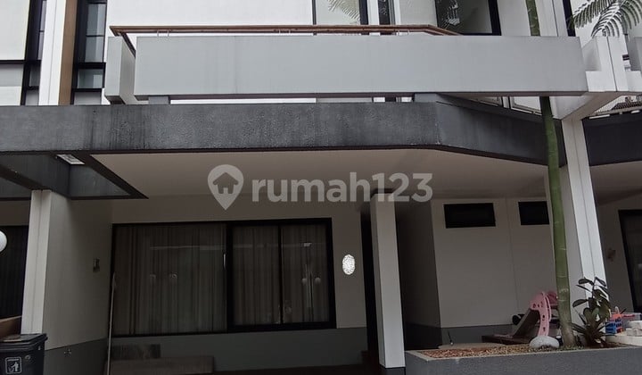 Rumah Desain Modern Minimalis 2 Lantai @Hummingbird Setu Tangsel