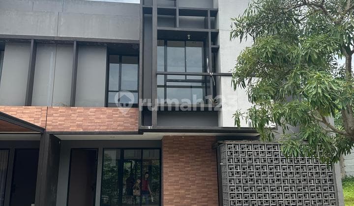 Ready-to-Occupy House in Alam Signature 2 Floors Unfurnished