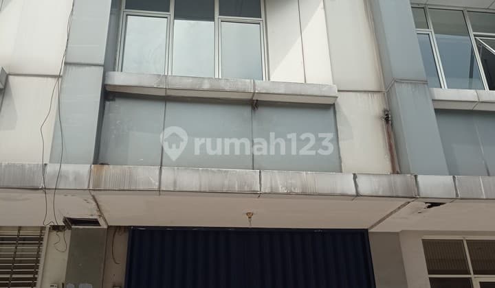 Ruko 3 Lantai Siap Huni di Astc Alam Sutera Dekat Pasar 8 Alsut