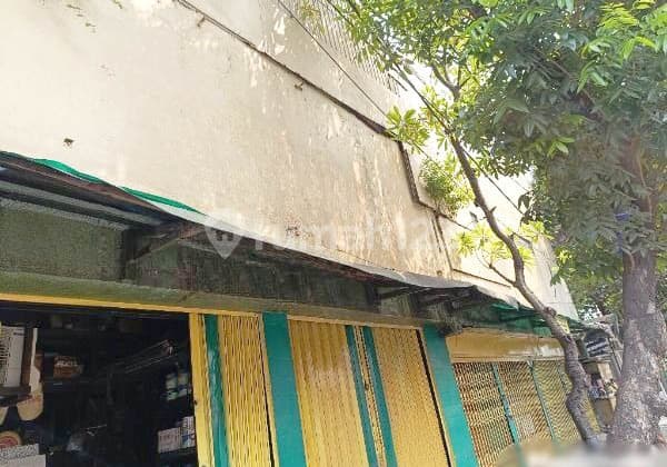 Ruko Mampang Prapatan, Jalan raya dan ramai, di bawah Njop, Jakarta