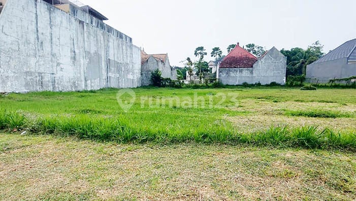 Tanah Raya Golf Utama, Araya Malang