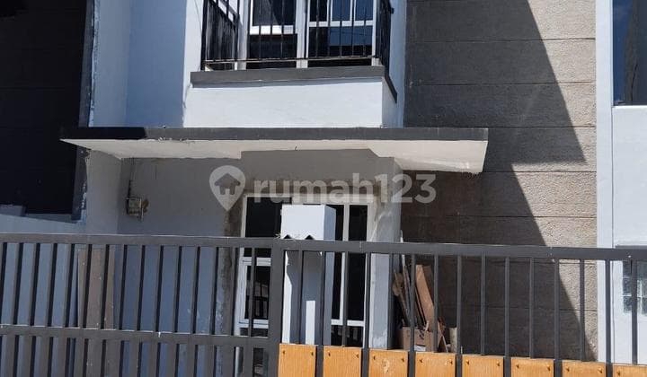 Disewa Rumah 2 Lantai Siap Huni di Komplek Mega Regency-Cikadut Cicaheum