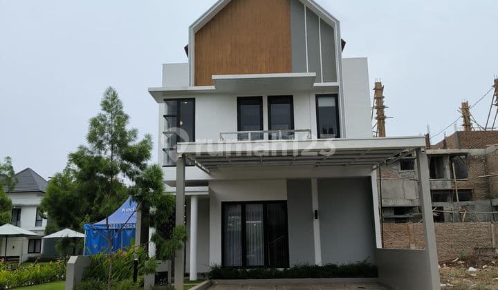 Dijual Rumah 2 Lantai Perum Kedaton Park Bsb Semarang