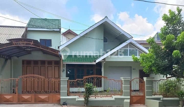 Disewakan Rumah Jl. Candi Penataran Selatan - Semarang