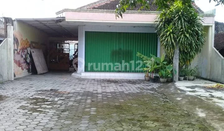 For Sale: Ready-to-Use Shop House Located on Hayam Wuruk Street, Central Purwodadi For Sale: Ready-to-Use Shop House Located on Hayam Wuruk Street, Central Purwodadi