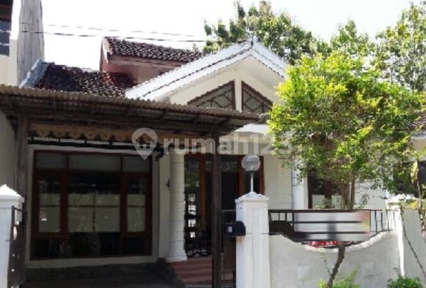 Dijual Rumah Siap Pakai Lokasi Bukit Seruni Srondol Semarang