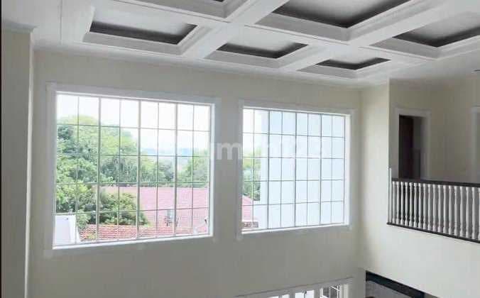 Dijual Rumah Mewah Lokasi di Jl. Taman Sudirman Semarang